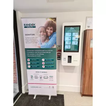 Samoobsługowy kiosk dotykowy PCAP 27 cali do punktów sprzedaży