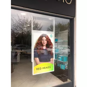 Wiszący dwustronny wyświetlacz