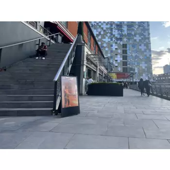 Zewnętrzny potykacz 43 cale z systemem Android