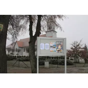 Gablota-wolnostojąca-80-x-120-cm