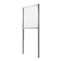 Głęboka gablota wolnostojąca do użytku zewnętrznego