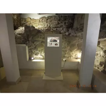 Infokiosk multimedialny SOTI