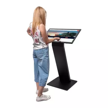 Dotykowy kiosk StreamLine z monitorem 32 cale