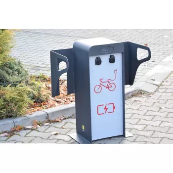Stojak-na-rowery-elektryczne-ze-stacją-ładowania-II-INOX