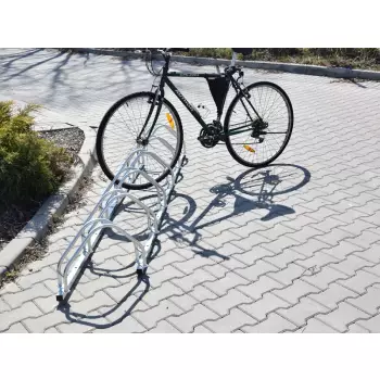 Stojak-na-rowery-Redon-ocynkowany