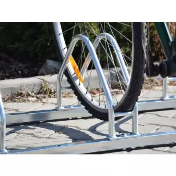 Stojak-na-rowery-Redon-ocynkowany