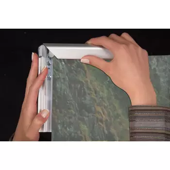 Rama zatrzaskowa zamykana na klucz inbusowy 32 mm