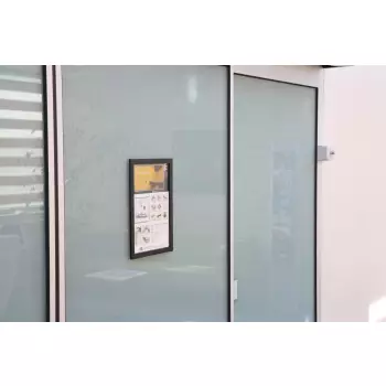 Naokienna ramka na plakaty A4