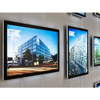 Zestaw naściennych ramek Vitrine Media