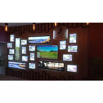 Ramka naścienna Vitrine Media Two Clip