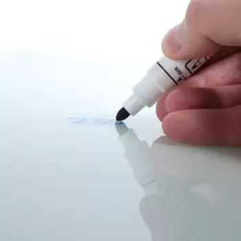 Szklana tablica suchościeralna mleczna