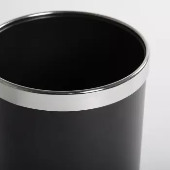 Biurowy kosz na śmieci