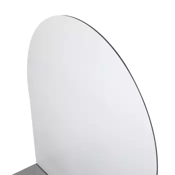 Strefa dla zwierząt z panelem reklamowym