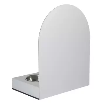 Strefa dla zwierząt z panelem reklamowym