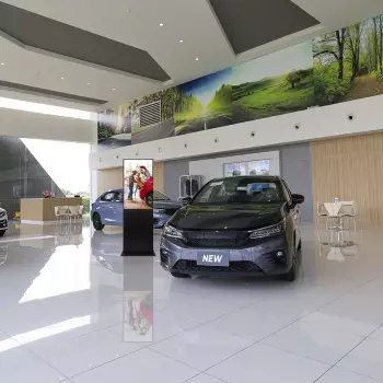 Totem cyfrowy StreamLine 43 cale